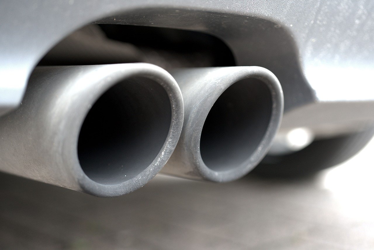 Why Do Cars Have Two Exhaust Pipes?
